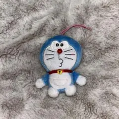 ドラえもん ストラップ付きぬいぐるみ