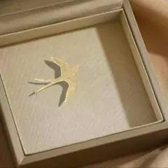 鳥 つばめ　デザイン ブローチ　北欧　ゴールド