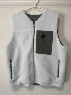 Nike フリースジップアップベスト　リバーシブル