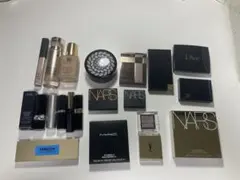 ジャスミーさん専用GIVENCHY IRRESISTIBLE フェイスパウダー - メルカリ