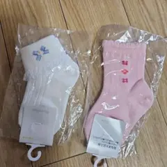 ファミリア 新品2足セット　ホワイト、ピンク キッズ靴下 13cm～14cm