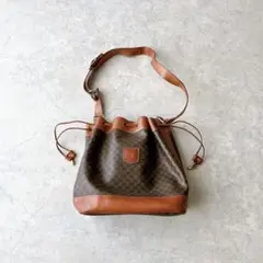 2026年最新】セリーヌ 巾着型ショルダーバッグの人気アイテム - メルカリ