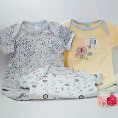 【新品】ライオン柄×ペイント柄×アニマル　ロンパース3着セット　お祝いギフト