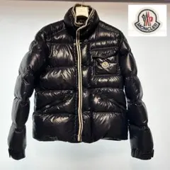 MONCLER モンクレール　メンズ　ダウン　ネイビー　ブランド　アウター　冬服のサムネイル
