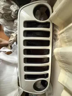 A*T様 Jeep フロントグリル ホワイトのサムネイル