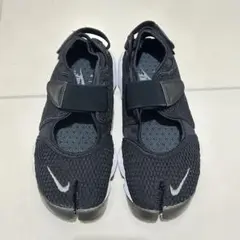 【9月中に削除します】23cm NIKE AIR RIFT 足袋 ベルクロ