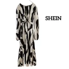 SHEIN ボウタイ付きワンピース　フレア　ロング　ブラック　ホワイト総柄　38
