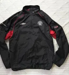 Umbro マンチェスター・ユナイテッド ウィンドブレーカー - メルカリ