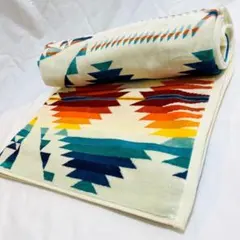 《新品》ペンドルトン タオルブランケット ファルコンコーブサンセットのサムネイル