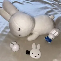ミッフィー　ぬいぐるみ　ヘアピン　リング　フィギュアセット　ブルーナ
