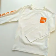 THE NORTH FACE ノースフェイス 130 白長袖Tシャツ　ロゴつき