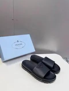 PRADA メンズ ラバーサンダル ブラック