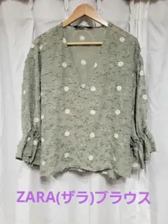 ZARA フローラルジャガード Vネックブラウスのサムネイル
