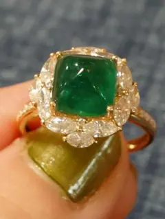 約3.2ct ムゾーグリーン シュガーローフ エメラルドリング／K18YGダイヤ