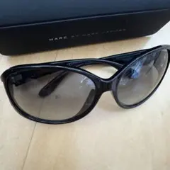 MARC BY MARC JACOBS ブラック サングラスのサムネイル