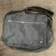 Item thumbnail for item bef46c4b-c3db-4e13-b291-7341e1cf296d