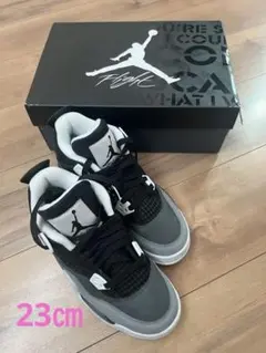 Air Jordan 4 RETORO （GS）グレー/ブラック/ホワイト