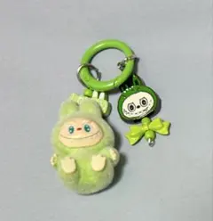 『新品未使用』ラブブ キーホルダー ストラップ ぬいぐるみ グリーン