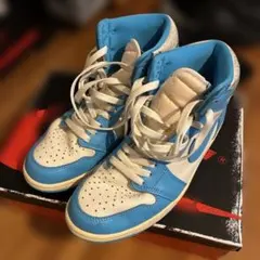 ナイキ エアジョーダン1 unc reimagined 26.5cmのサムネイル