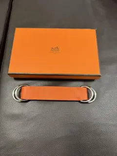 新品 HERMÈS エルメス ロマンス レザー スカーフベルト オレンジ 箱付きのサムネイル