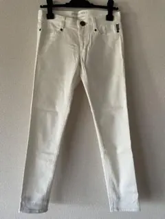 美品 BURBERRY BLUE LABEL スキニー　ホワイトデニムパンツ