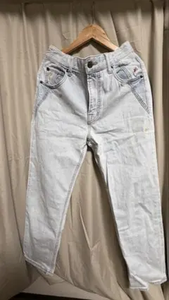 ライトブルー ストレートジーンズ