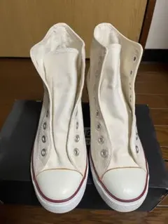 ホワイト ハイカット スニーカー