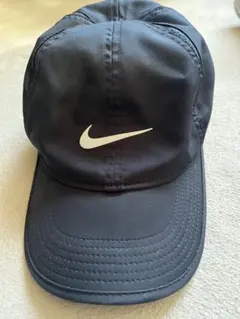 Nike DRI-FIT Featherlight ブラックキャップ
