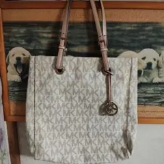 Michael Kors MKロゴショルダーバッグ