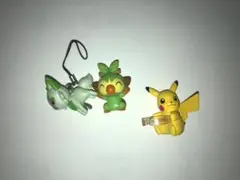 ポケットモンスター　ニャオハ　サルノリ　ピカチュウ　フィギュア　キーホルダー