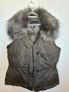 BANANA REPUBLIC ファー付きベスト M カーキ
