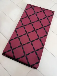 日本製　赤と黒 幾何学模様の半幅帯