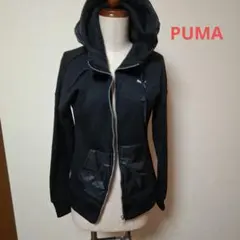 Puma ブラックパーカー フード付き