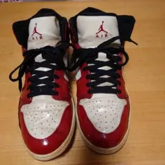 ナイキ エアジョーダン1レトロ シカゴ ブルズパテント 2003
