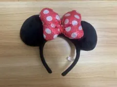 ディズニー ミニー スパンコール カチューシャ 黒　赤 ドット