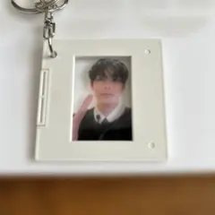 Item thumbnail for item fd3faf57-80f6-4b2f-8124-528e9701d403