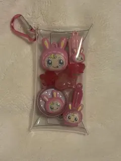 ガチャ詰めポーチキャラクターコスメ