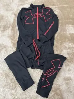 今日値下げ！UNDER ARMOUR ジャージセット ブラック/レッド　130