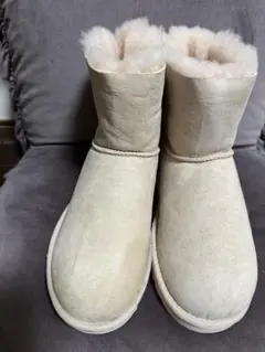 新品未使用】 UGG ブラウン ダブルリボン付きブーツ キッズ ムートン