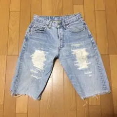 Levi's リーバイス デニム ハーフ パンツ ショーツ ダメージ リメイクのサムネイル