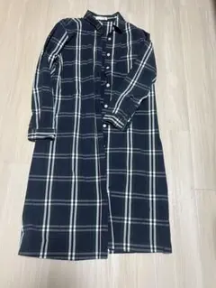 ネイビーとホワイトのチェック柄シャツワンピース