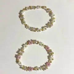 ハンドメイドブレスレット 2本セット フラワー＊ホワイトandピンク色違い＊