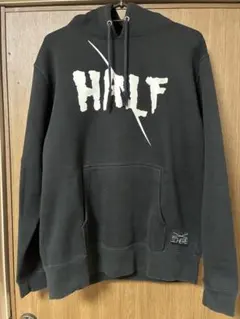 HALF もるさん　ブラックパーカー