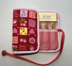 いちごちゃん専用かぎ針ケース