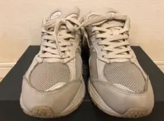 newbalance ML2002R3のサムネイル