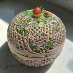 ヘレンド セーブル風金彩小薔薇ボンボニエール 小物入れ - メルカリ