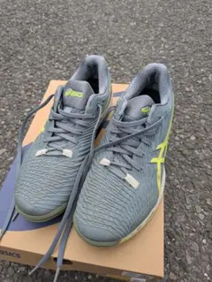 オムニクレー シューズ