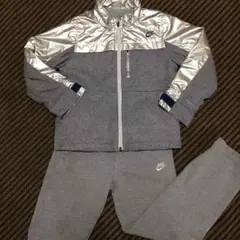 adidasアディダス上下セット。