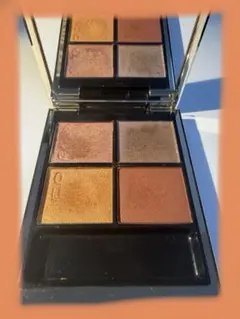 SUQQUシグニチャー カラー アイズ 10 彩葉集