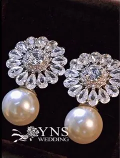 エレガントなパール付きピアス